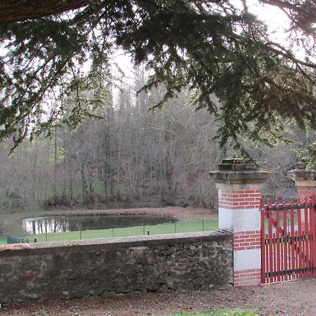 Chateau Lezat - Chambres D'Hotes La Souterraine Dış mekan fotoğraf