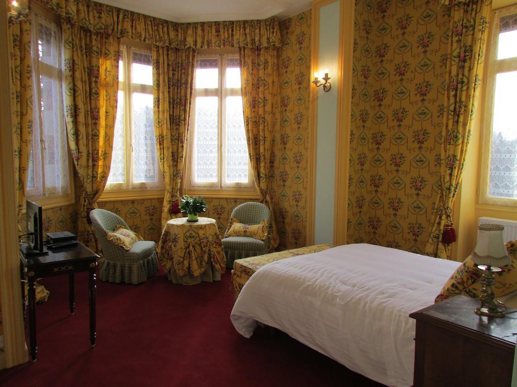 Chateau Lezat - Chambres D'Hotes La Souterraine Oda fotoğraf