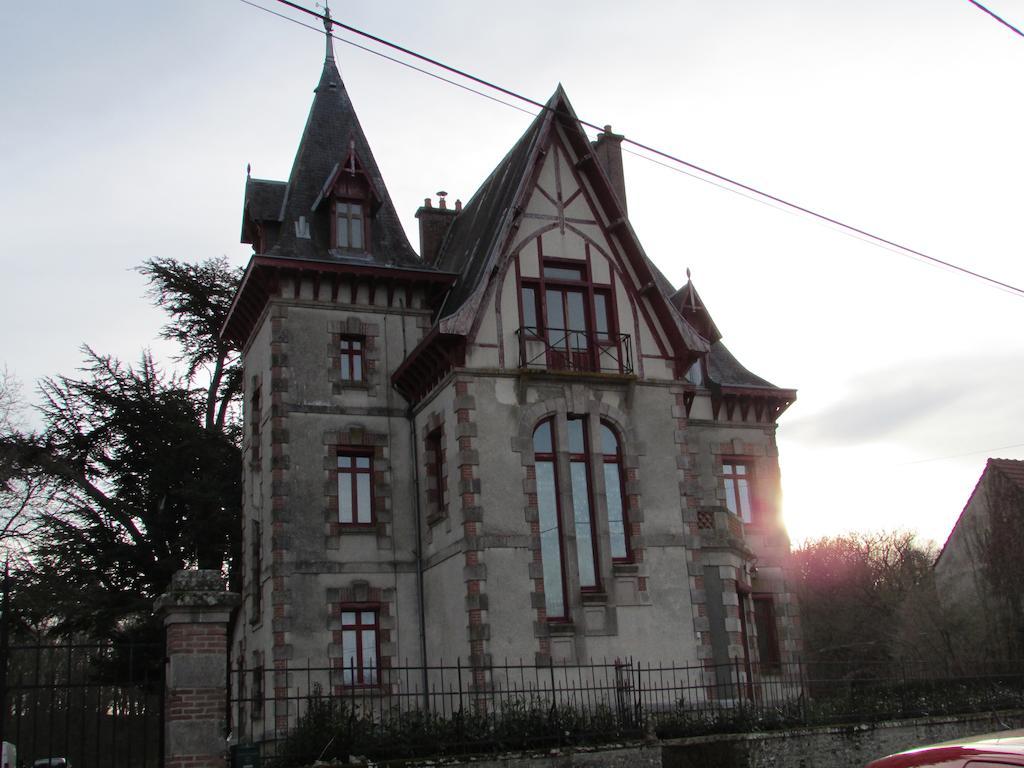 Chateau Lezat - Chambres D'Hotes La Souterraine Dış mekan fotoğraf